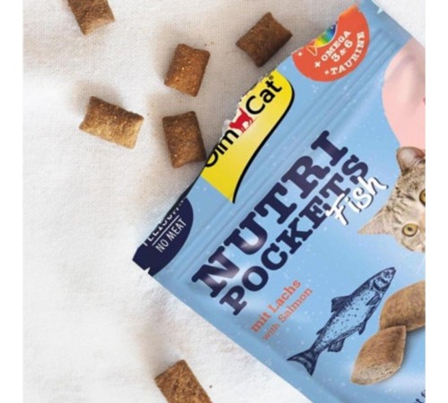 Вітамінні ласощі для котів GimCat Nutri Pockets Лосось + Мультивітамін 60 г